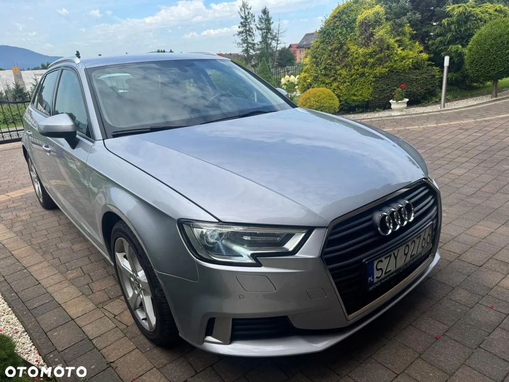 Audi A3 Sportback 1.6 TDI design - 5