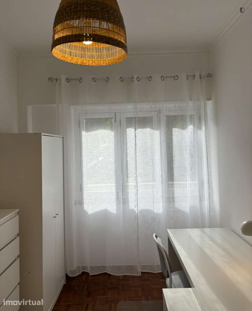Quarto - localizado em Alcântara Lisbon - Grande imagem: 4/21