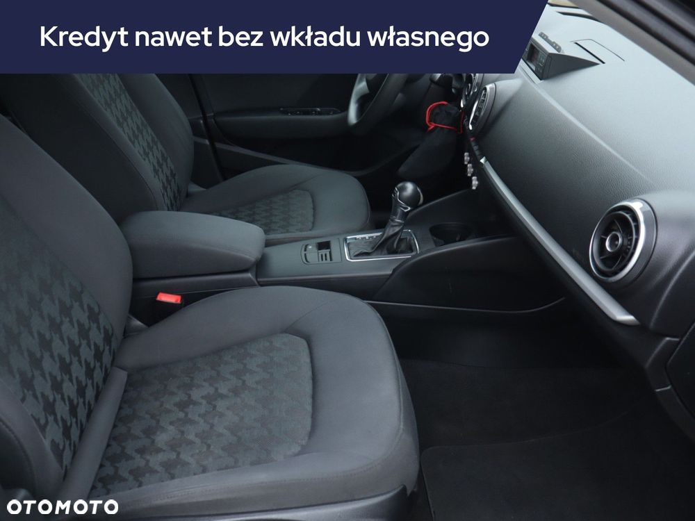 Audi A3 Sportback - 11