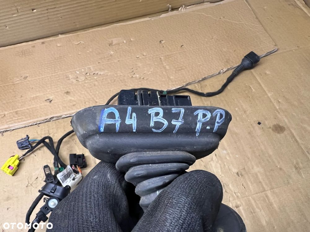 Wiązka instalacja drzwi prawy przód Audi A4 B7 8E1971029AF - 6