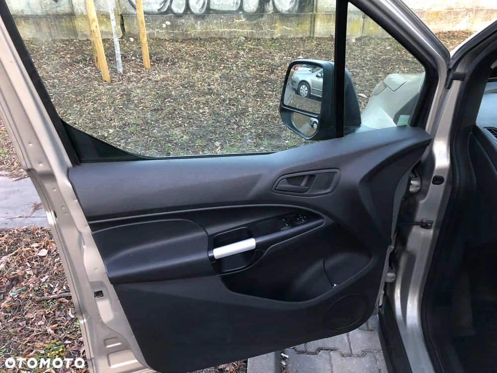Ford transit connect - 13