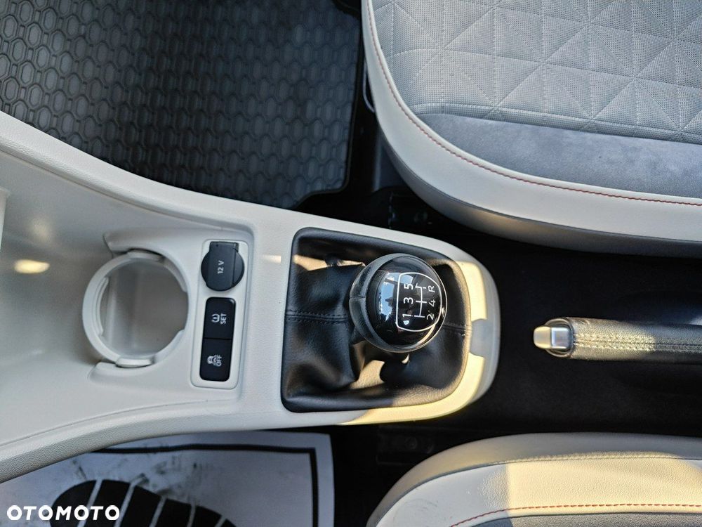 Volkswagen up! 1.0 Beats - 11