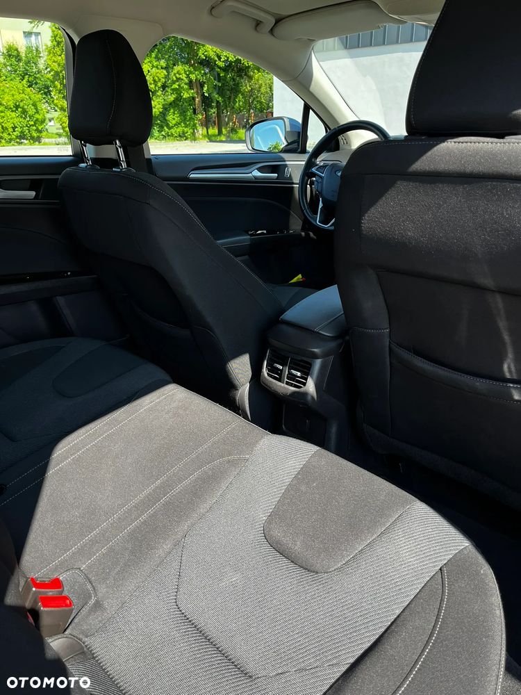 Ford Mondeo 2.0 TDCi Titanium PowerShift - 16