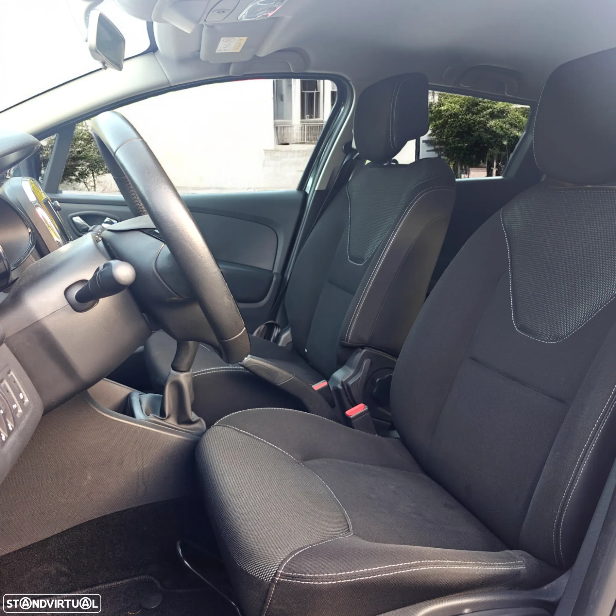 Renault Clio Sport Tourer 0.9 TCE Dynamique S - 5