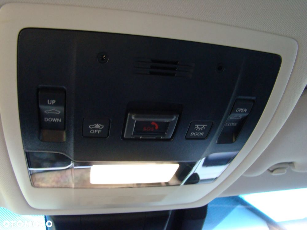 Lexus ES 300h Prestige - 15