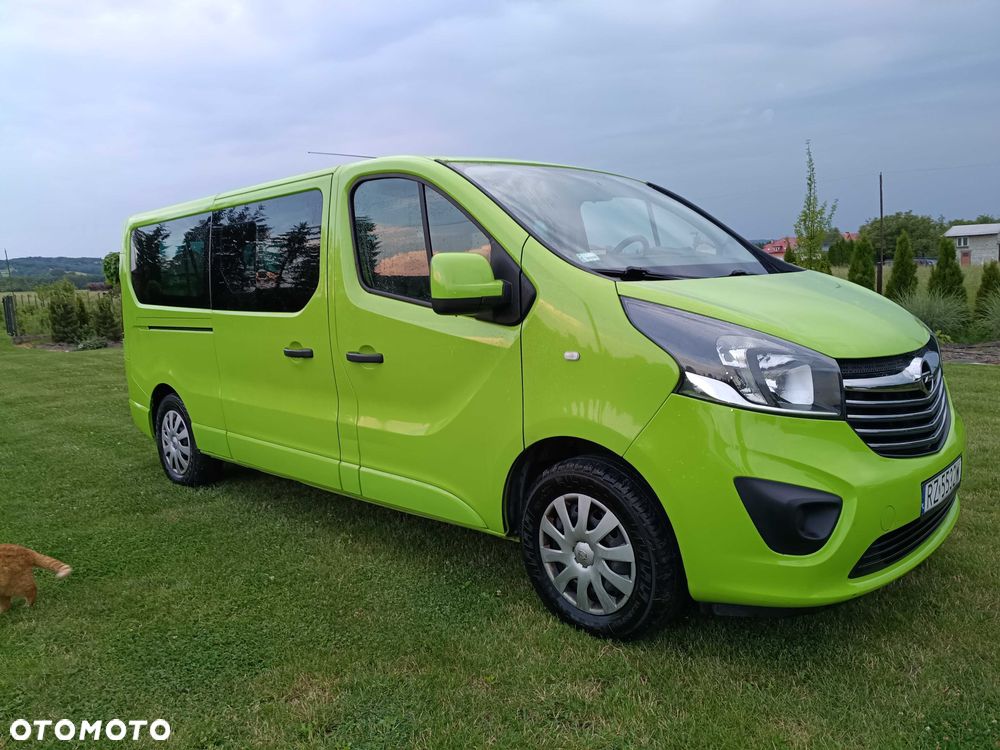 Opel Vivaro - 1
