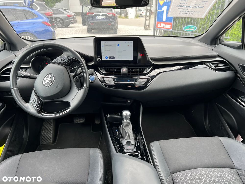 Toyota C-HR ver-1-8-hybrid-executive - 22