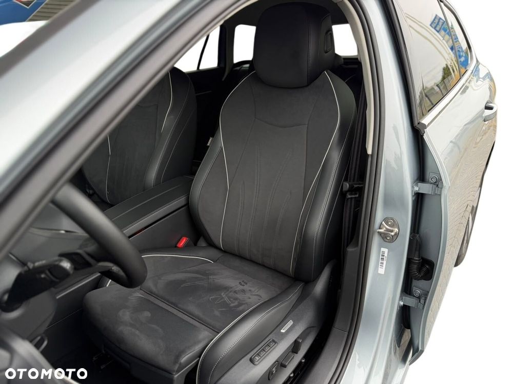 Volkswagen Passat - 24
