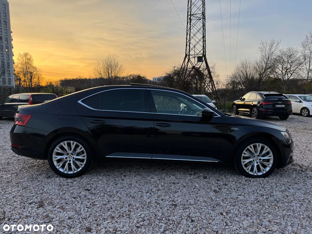 Skoda Superb 2.0 TSI 4x4 L&K DSG - 6