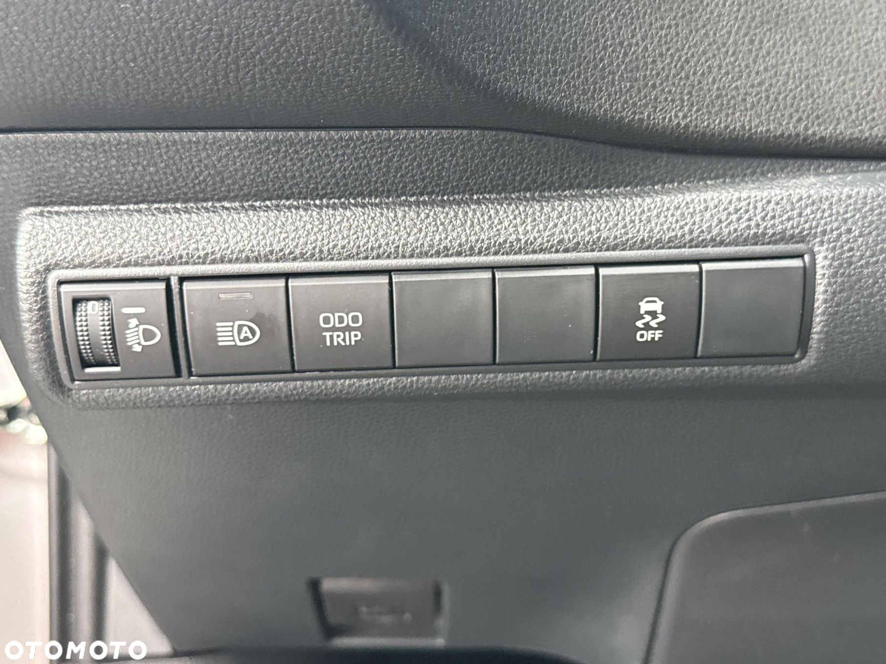 Toyota Corolla - 19