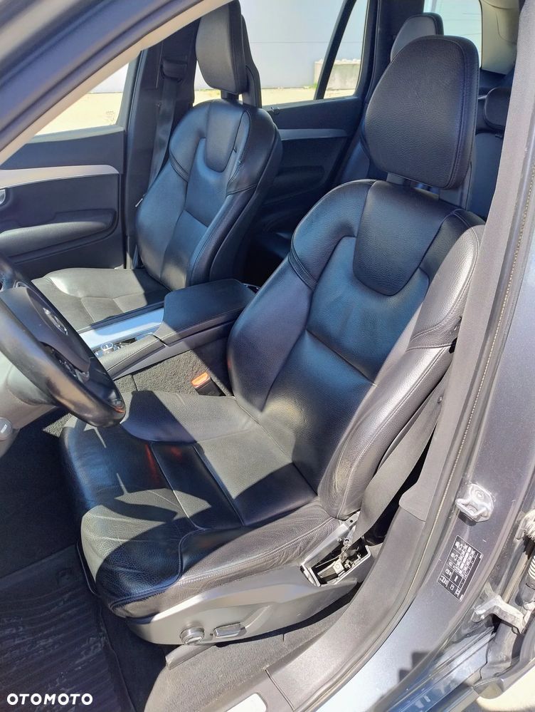 Volvo XC 90 D5 AWD Inscription 7os - 13