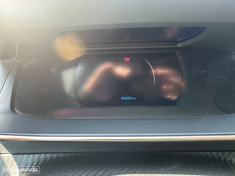 Peugeot 208 1.2 PureTech Allure - 16