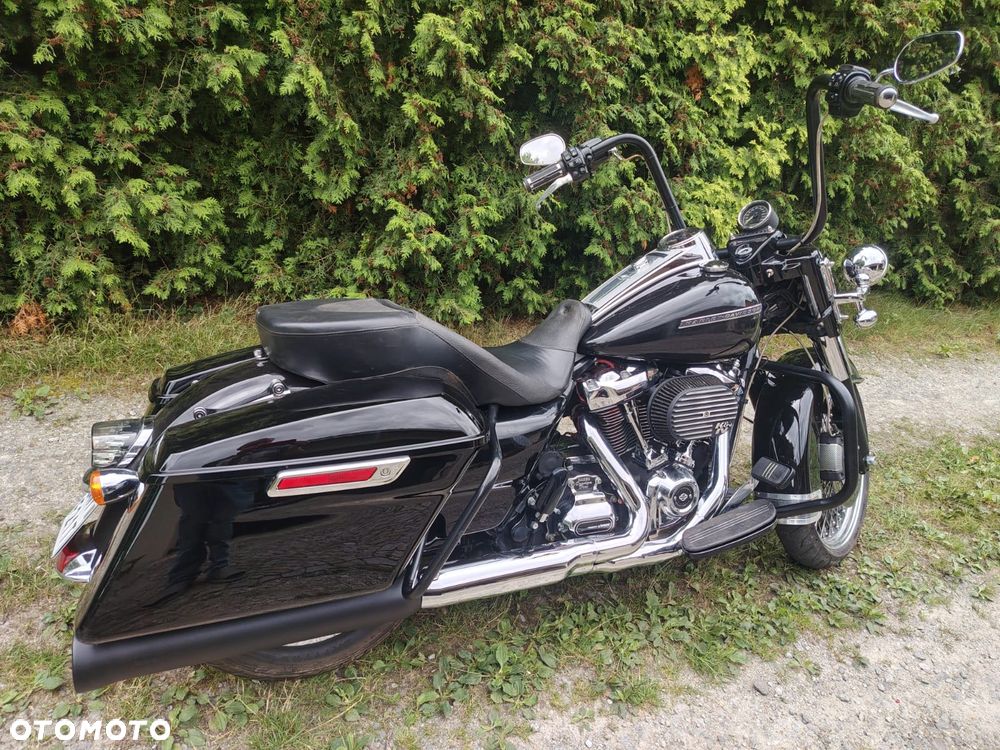 Harley-Davidson Touring Road King - 13