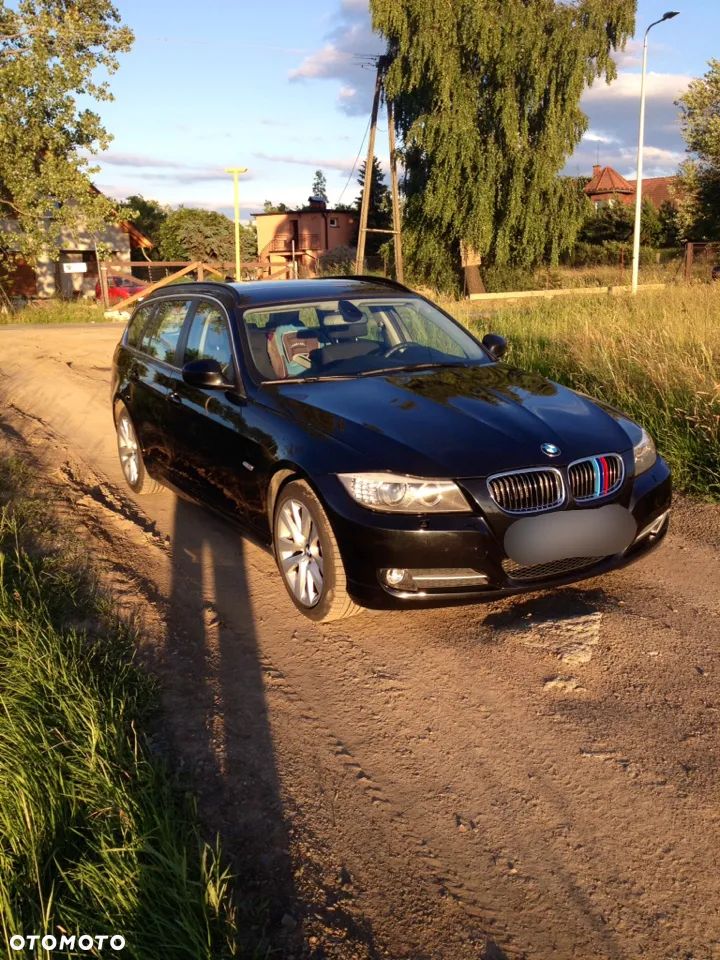 BMW Seria 3 318d DPF - 8