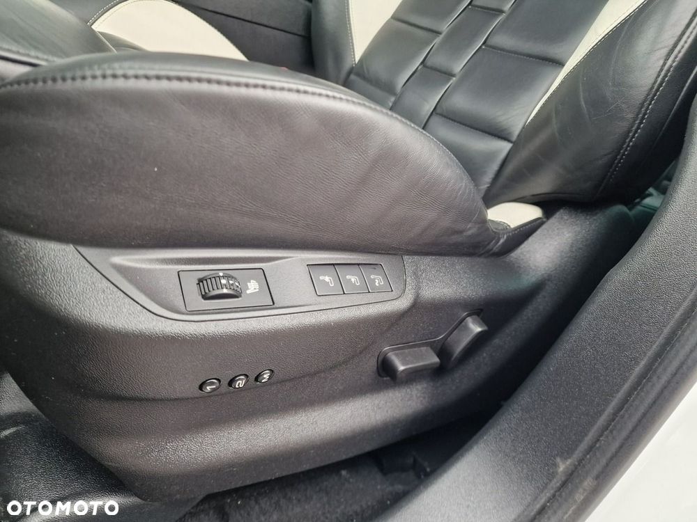 Citroën DS5 2.0 HDi Hybrid4 SportChic MCP - 20