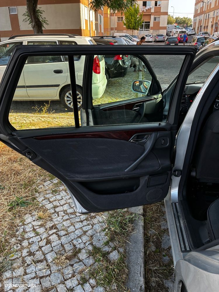 Mercedes-Benz E 220 - 18