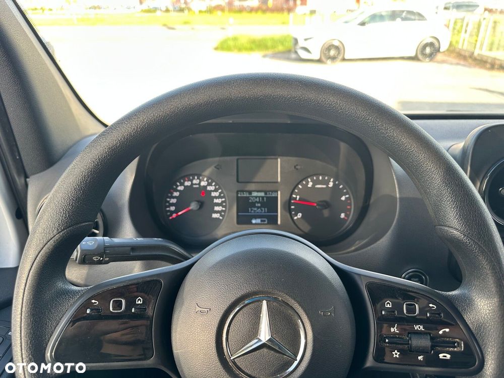Mercedes-Benz Sprinter FURGON - 16