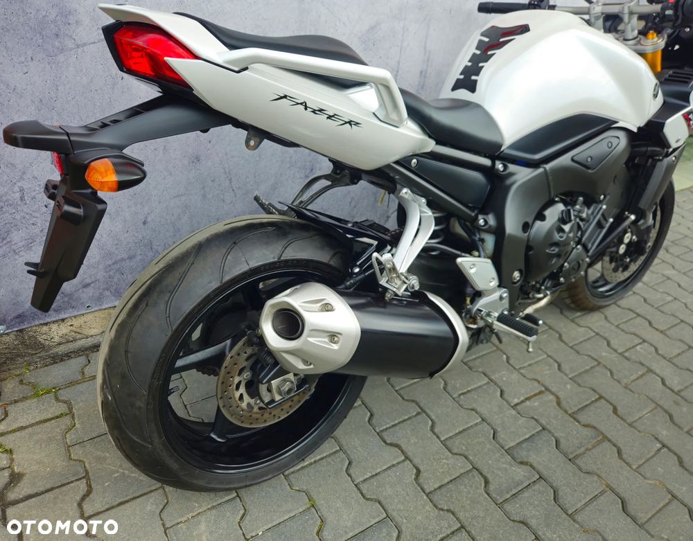 Yamaha FZ - 15