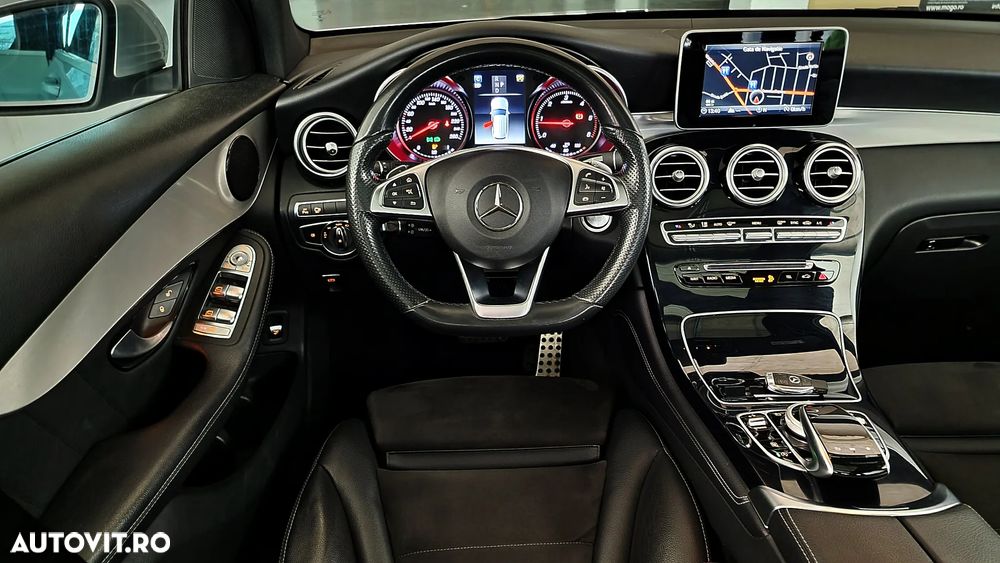 Mercedes-Benz GLC 250 d 4Matic 9G-TRONIC AMG Line - 13