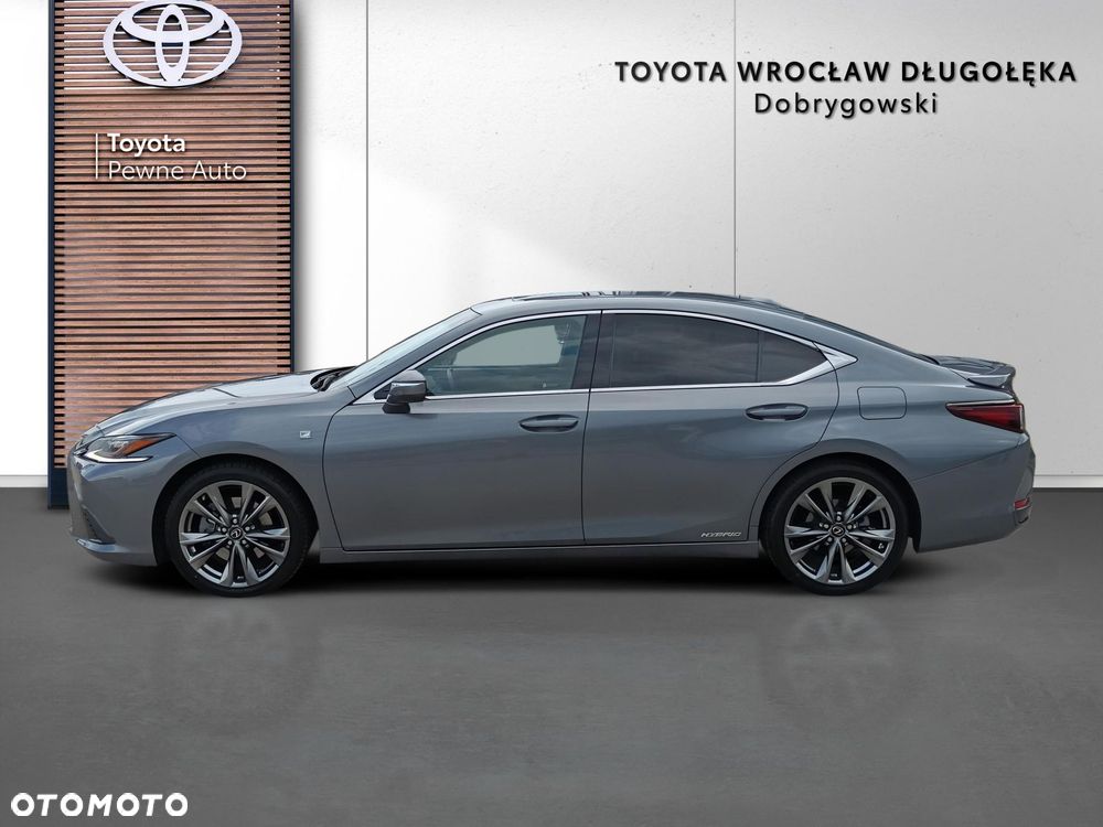 Lexus ES 300h F Sport - 4