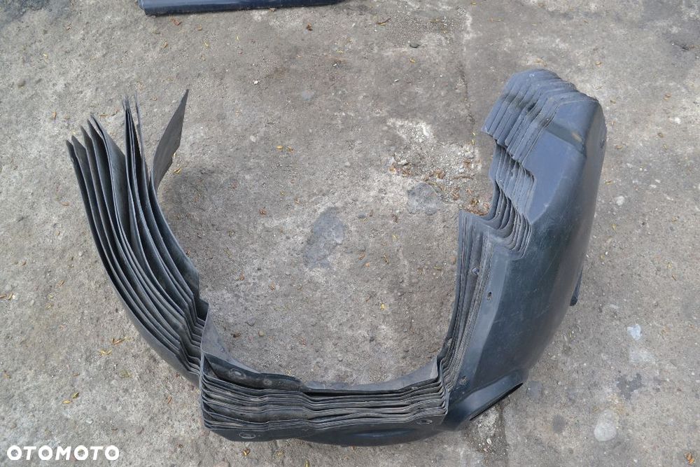 VW PASSAT B5 FL 2001-2004 ORYGINALNE NADKOLE PRAWE 3B0809962E - 1