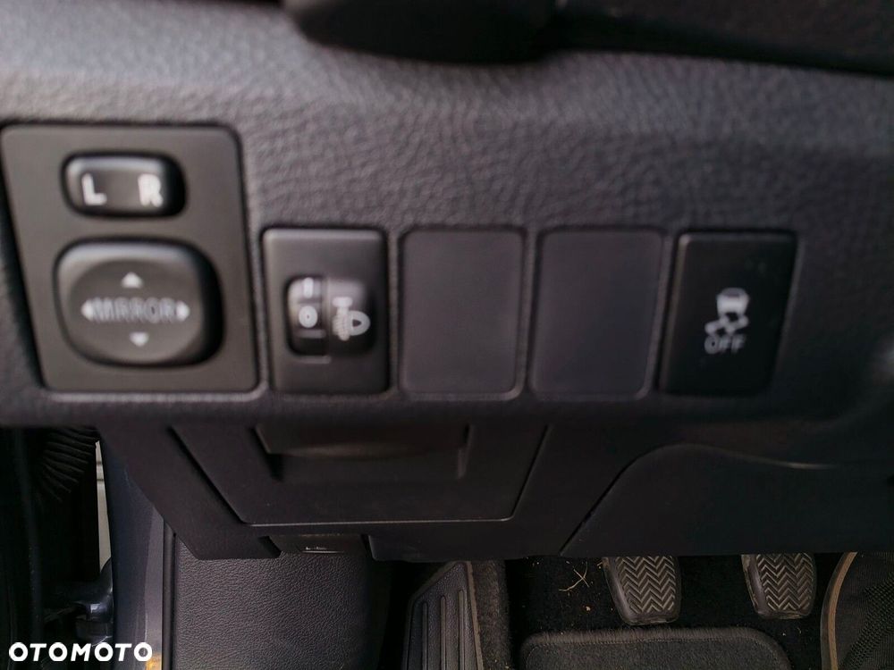Toyota Auris 1.33 VVT-i Premium - 33