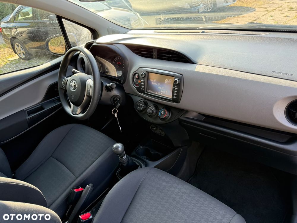Toyota Yaris 1.5 Life - 11