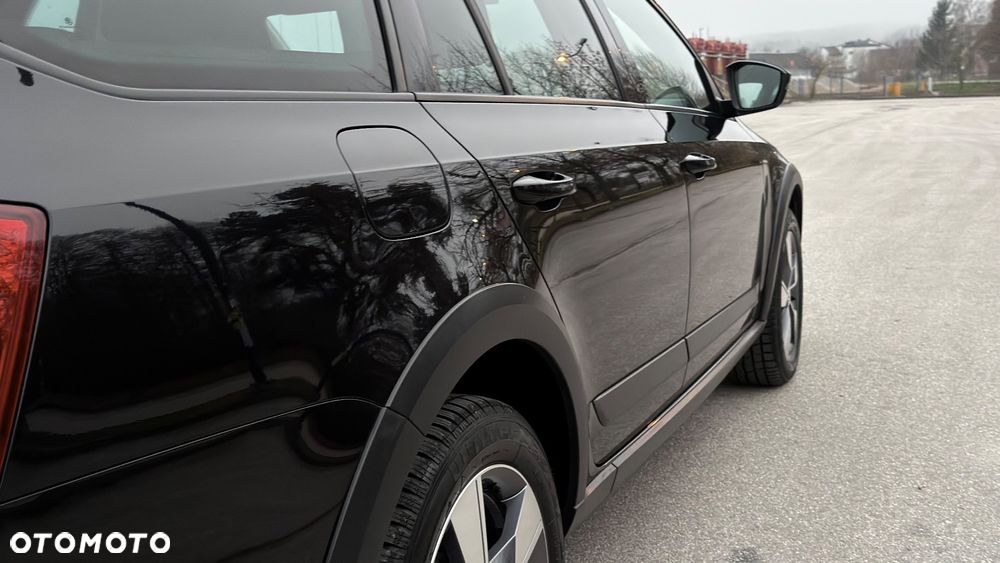 Skoda Octavia 2.0 TDI 4x4 DSG Scout - 24