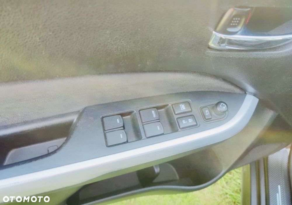 Suzuki Vitara - 9