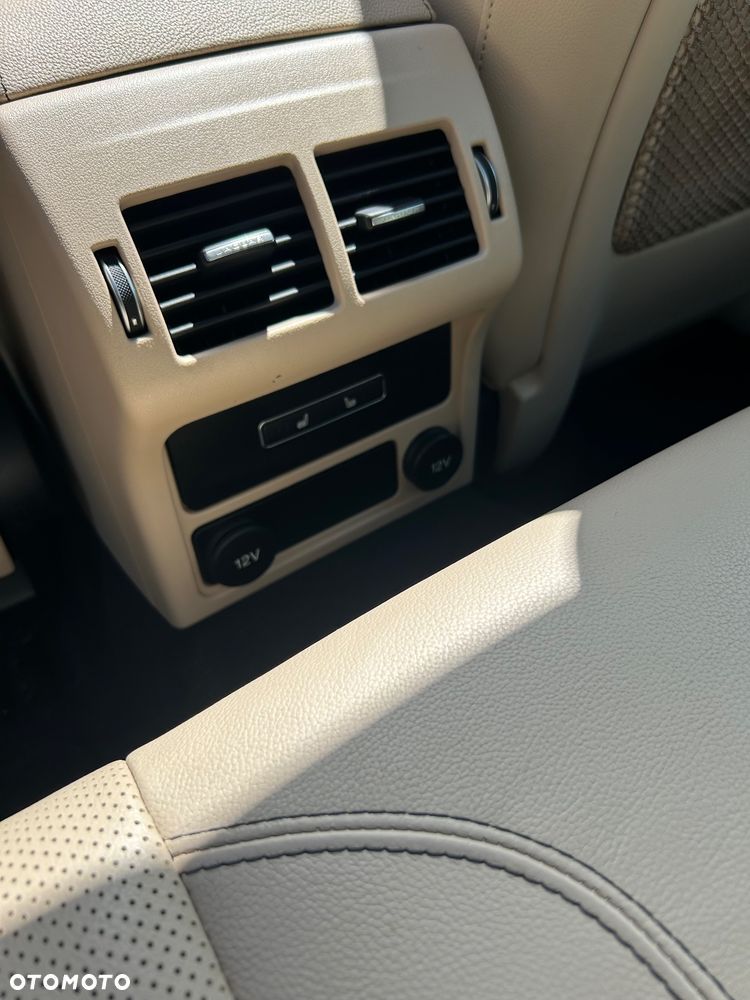 Jaguar XE 2.0 T Prestige - 8