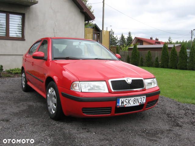 Skoda Octavia 1.6 Ambiente - 3