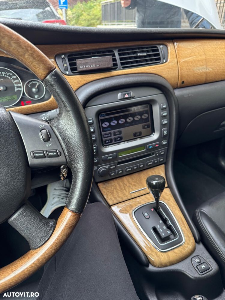 Jaguar X-Type - 13