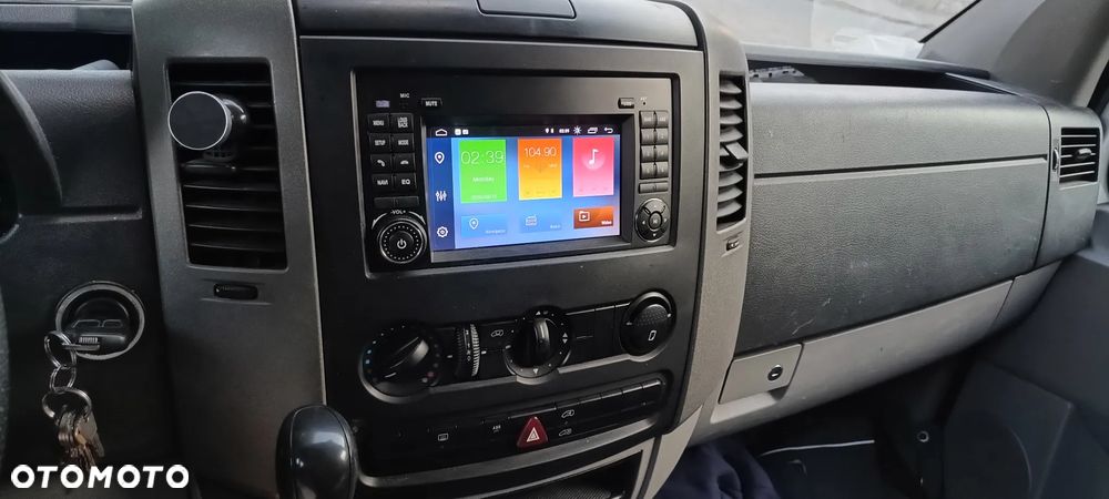 Mercedes-Benz Sprinter - 17