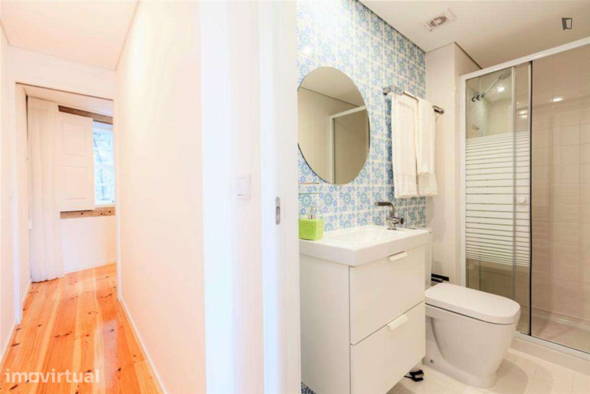 Apartamento com 1 quartos - localizado em Sé Porto - Grande imagem: 4/6