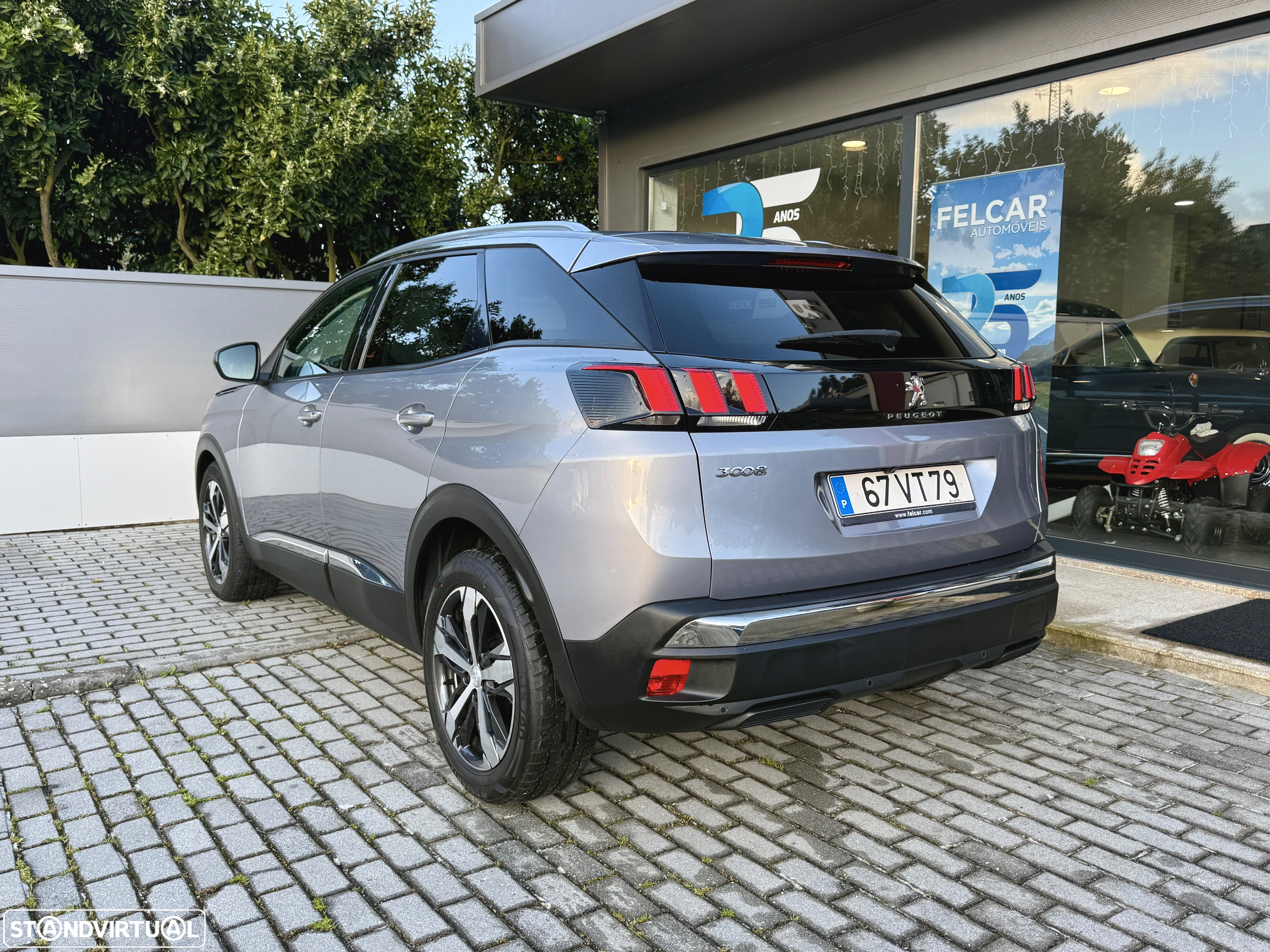 Peugeot 3008 1.5 BlueHDi Allure EAT8 - 5