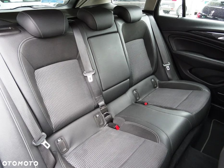 Opel Insignia 1.5 T Elite S&S - 14