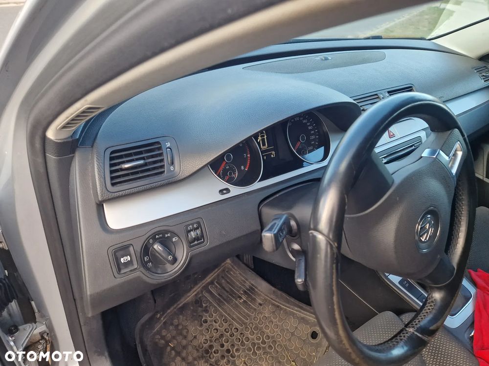 Volkswagen Passat Variant 1.6 Comfortline - 6