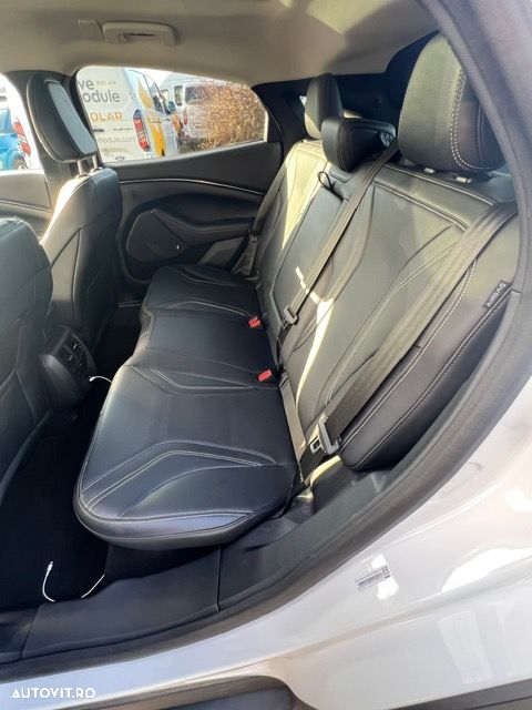 Ford Mustang Mach-E RWD Standard Range 198 kW Base - 16