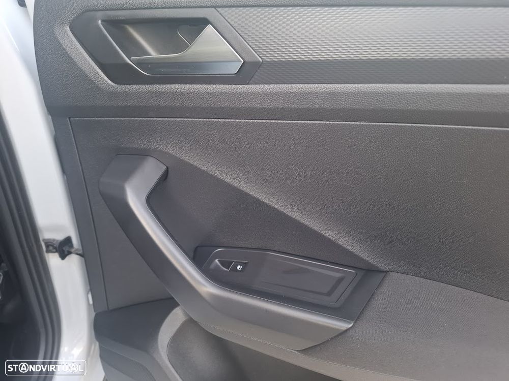 VW T-Roc 1.0 TSI Style - 40