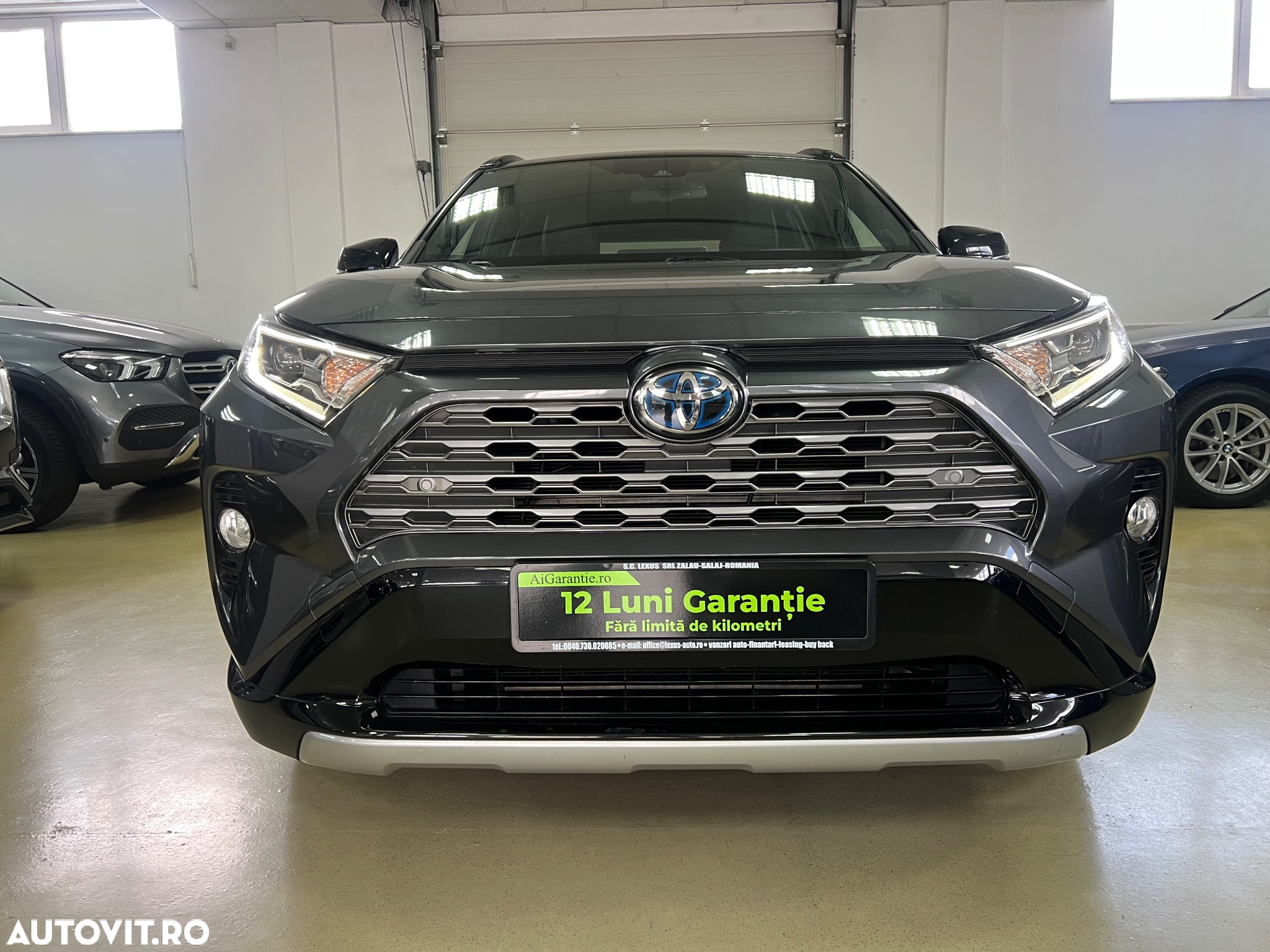Toyota RAV4 2.5 4x4 Hybrid Lounge - 2