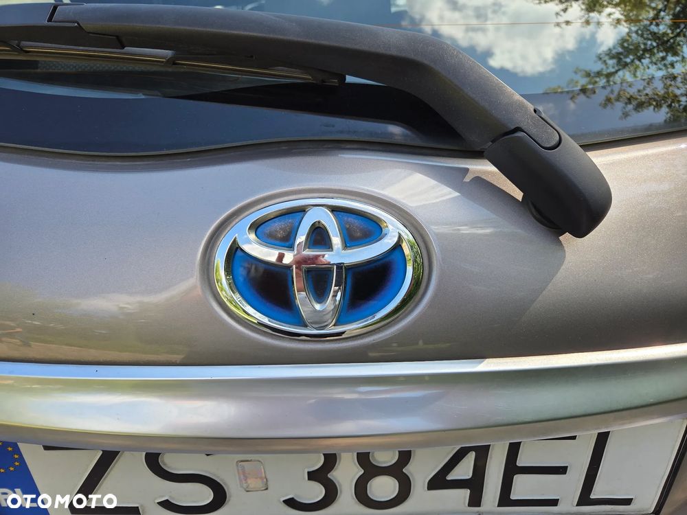 Toyota Yaris Hybrid 100 Premium EU6 - 19