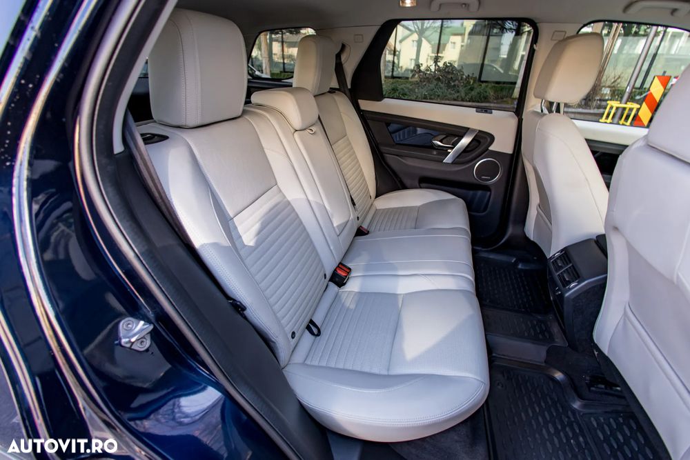 Land Rover Discovery Sport 2.0 D165 R-Dynamic MHEV SE - 28