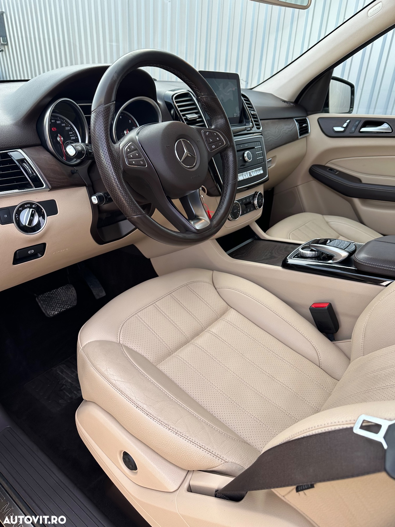 Mercedes-Benz GLE 250 d 4MATIC - 22