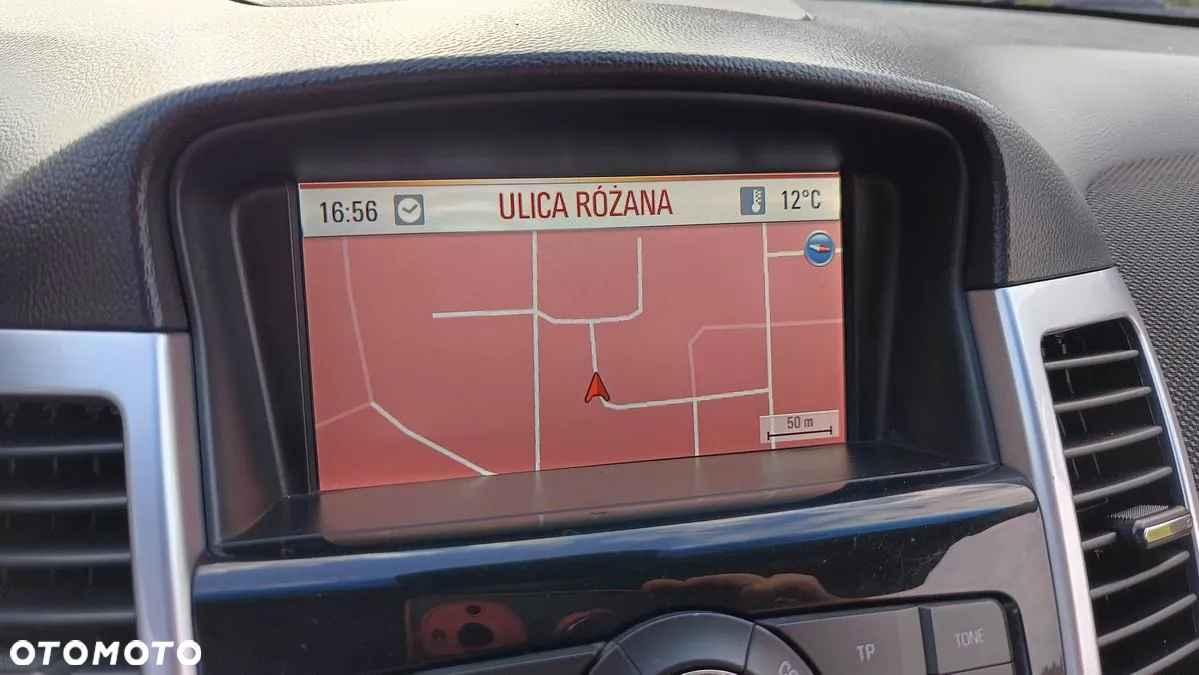 Chevrolet Cruze 1.7 LT - 28