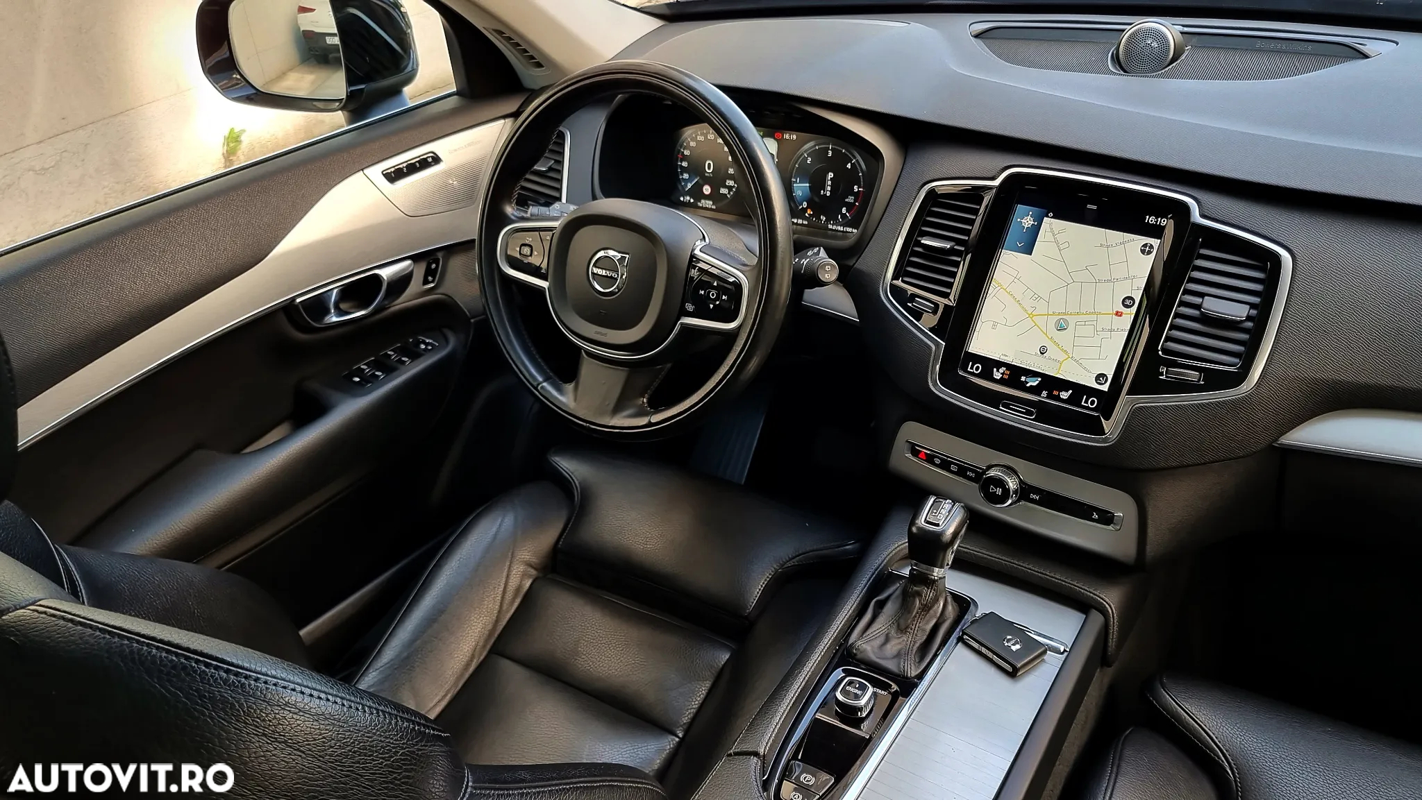 Volvo XC 90 B5 D AWD Geartronic Momentum Pro - 3