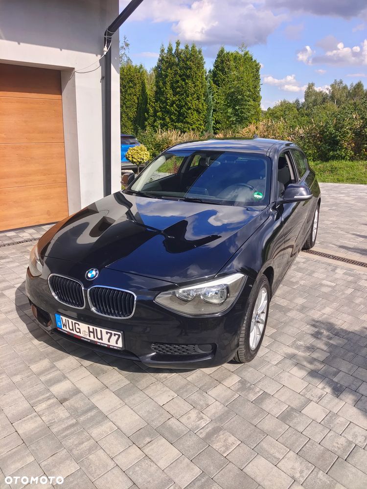 BMW Seria 1 116d Sport Line - 2