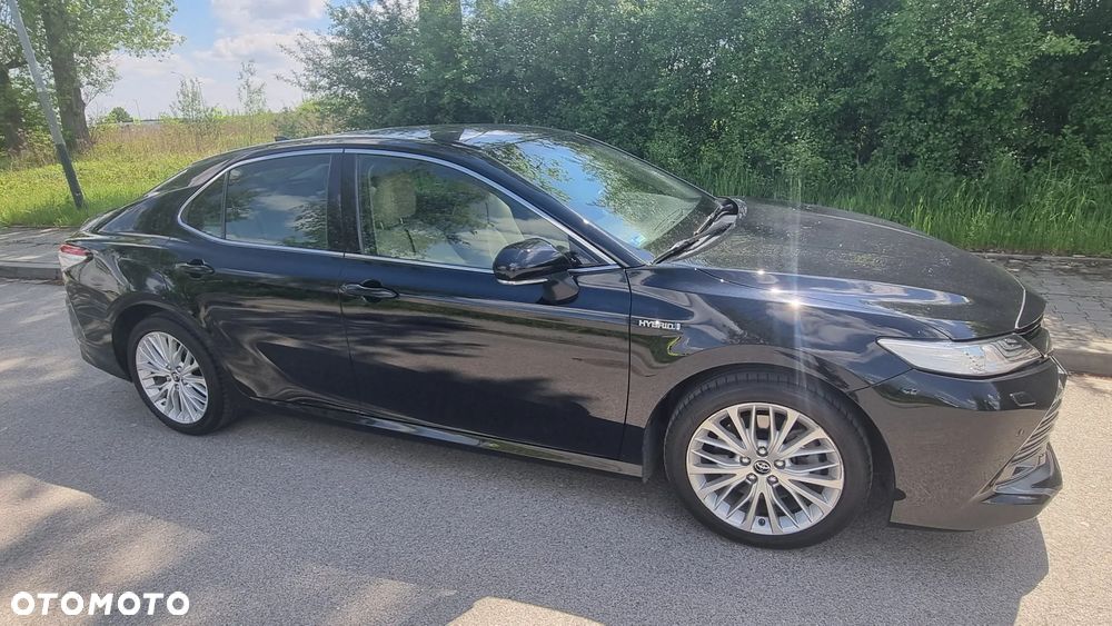 Toyota Camry 2.5 Hybrid Executive CVT - 12