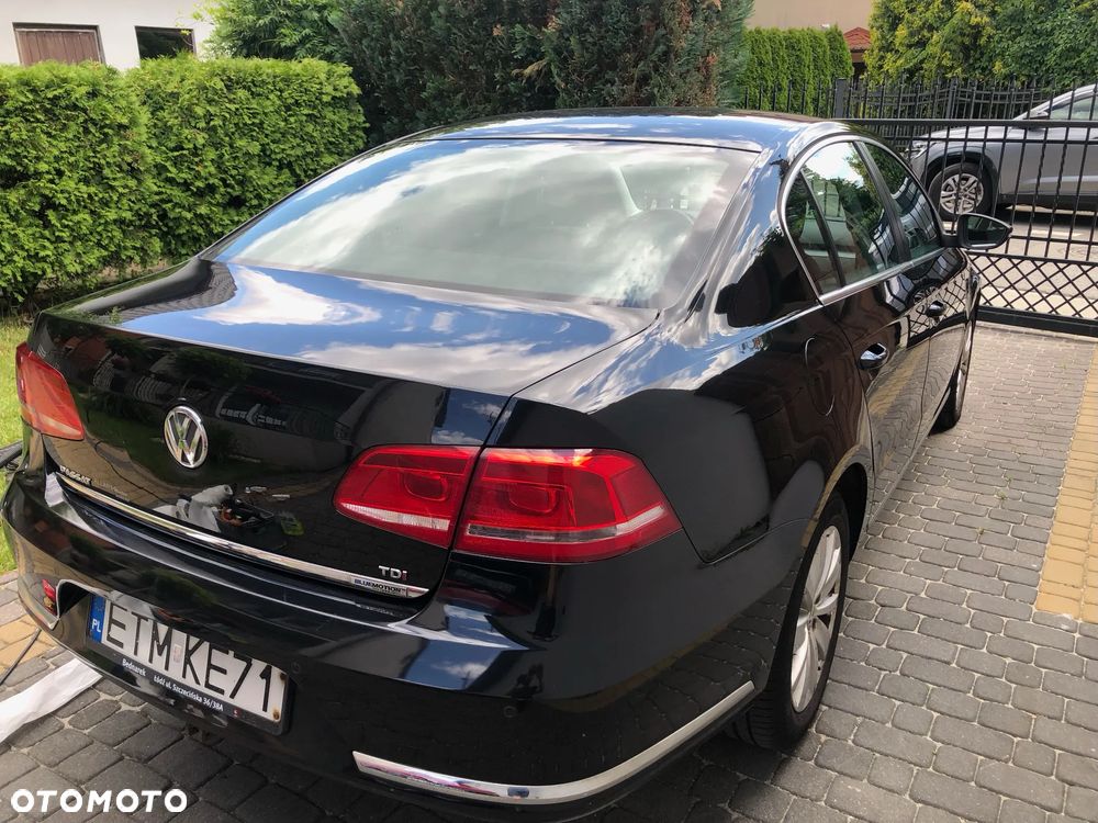 Volkswagen Passat 1.6 TDI BlueMotion Technology Comfortline - 4