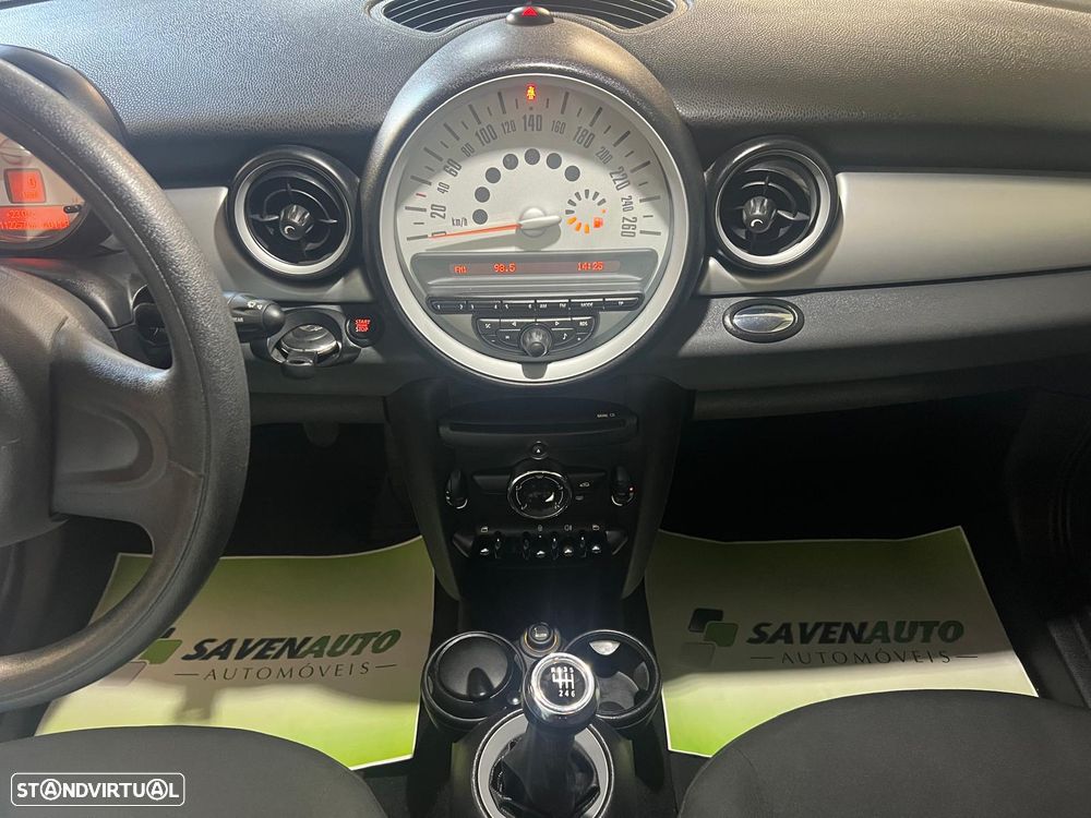 MINI 3 Portas One D - 16