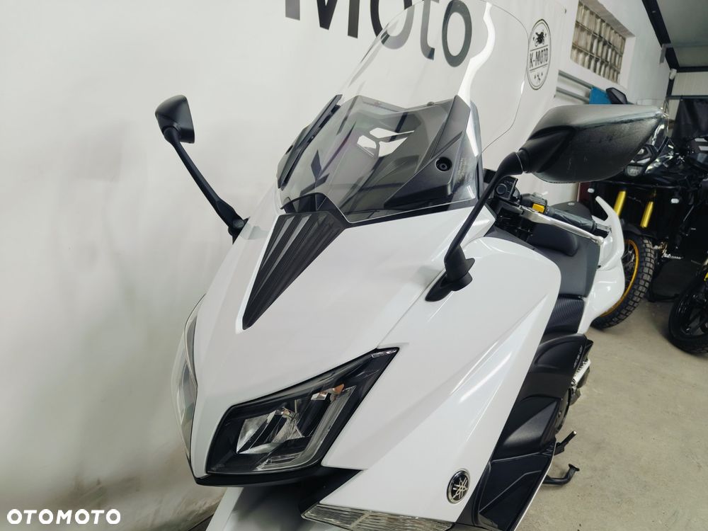 Yamaha Tmax - 20